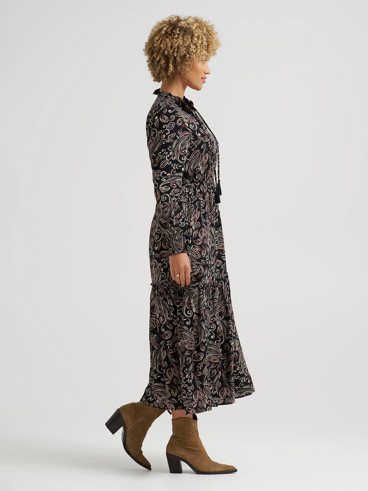 Women's Long Sleeve Printed Maxi Dress - view 3