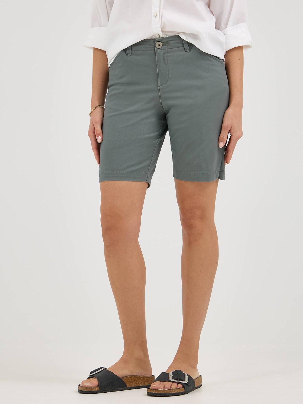 Women's Legendary Chino Bermuda - view 2