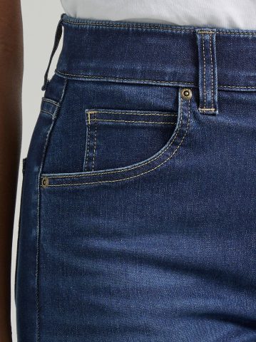 Women's Ultra Lux Comfort with Flex Motion Skinny Leg Jean (Petite)