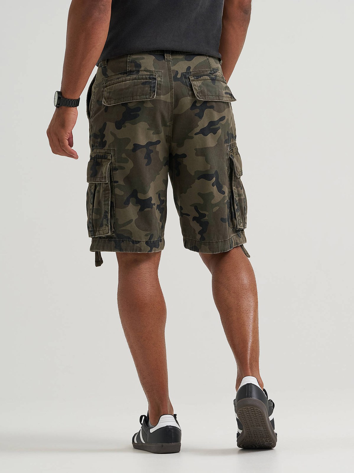 Men's Legendary Loose Sierra Cargo Short - view 3
