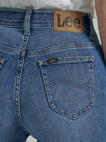 Women's Ultra Lux Comfort with Flex Motion Bootcut Jean