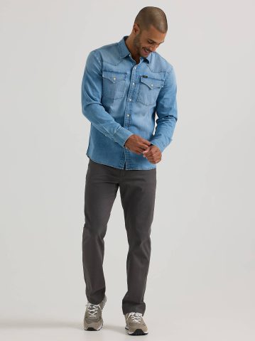 Men's Extreme Motion Relaxed Straight Twill Jean Men's Extreme Motion Relaxed Straight Twill Jean