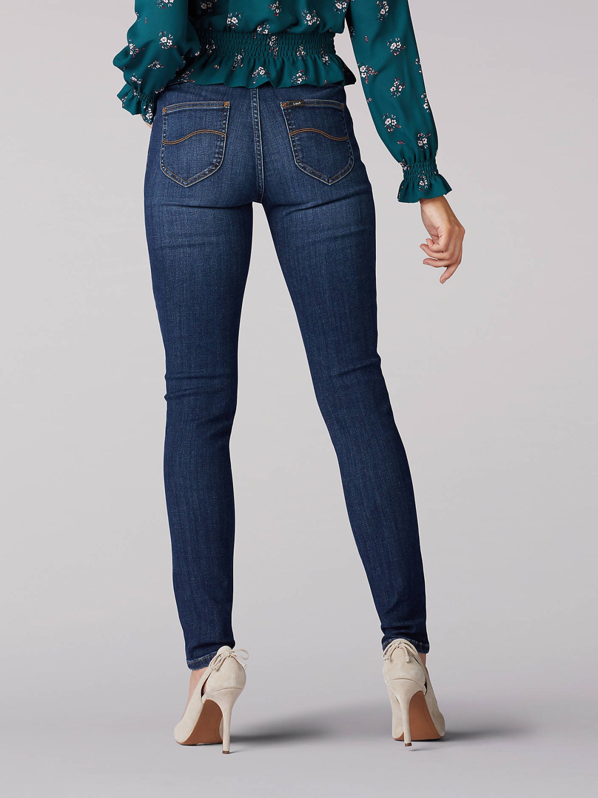 Women’s Sculpting Slim Fit Skinny Pull-On Jean - view 2