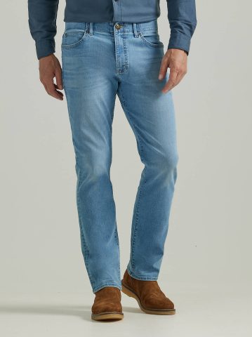 Men's Extreme Motion Straight Fit Tapered Leg Jean