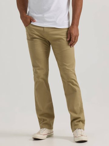 Men's Extreme Motion Slim Straight Twill Jean