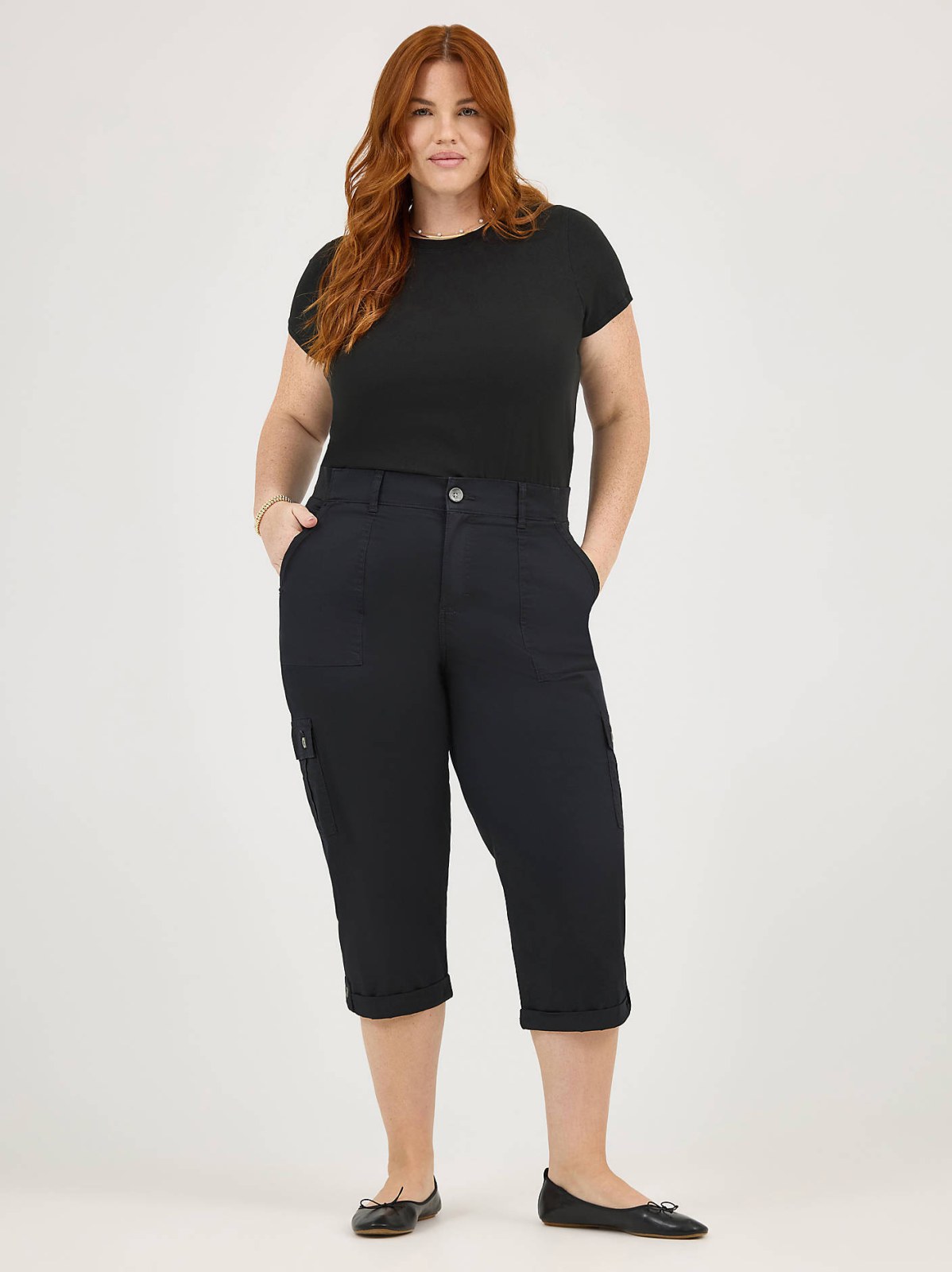 Women's Ultra Lux Comfort with Flex-To-Go Relaxed Fit Cargo Capri (Plus)