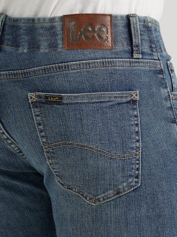 Men's Extreme Motion Slim Straight Leg Jean