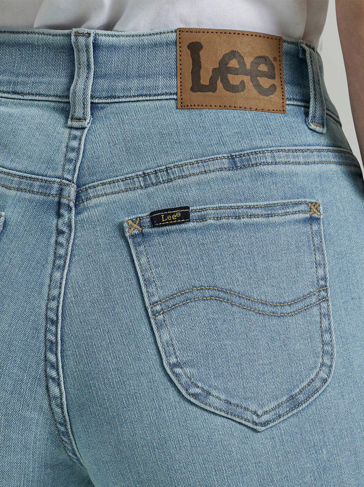Women's Ultra Lux Comfort with Flex Motion Straight Jean - view 6