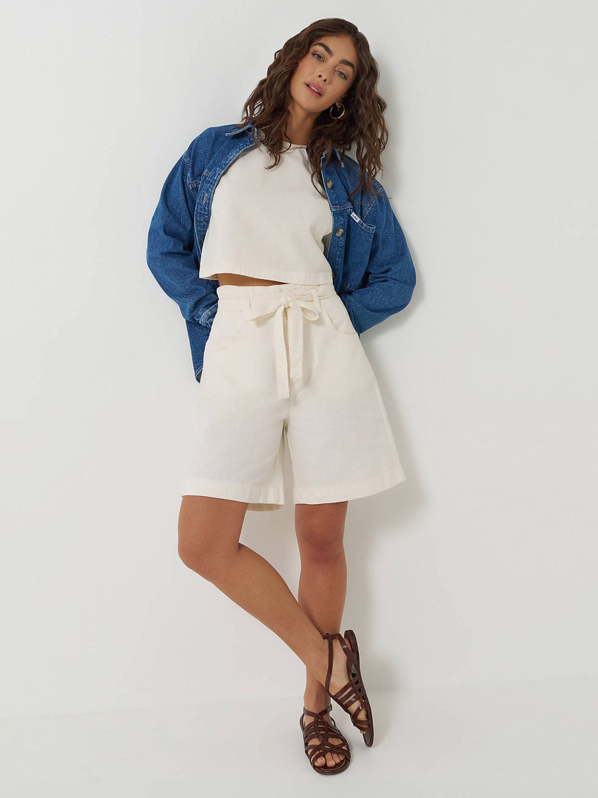 Women's High Rise Pleated Linen Bermuda