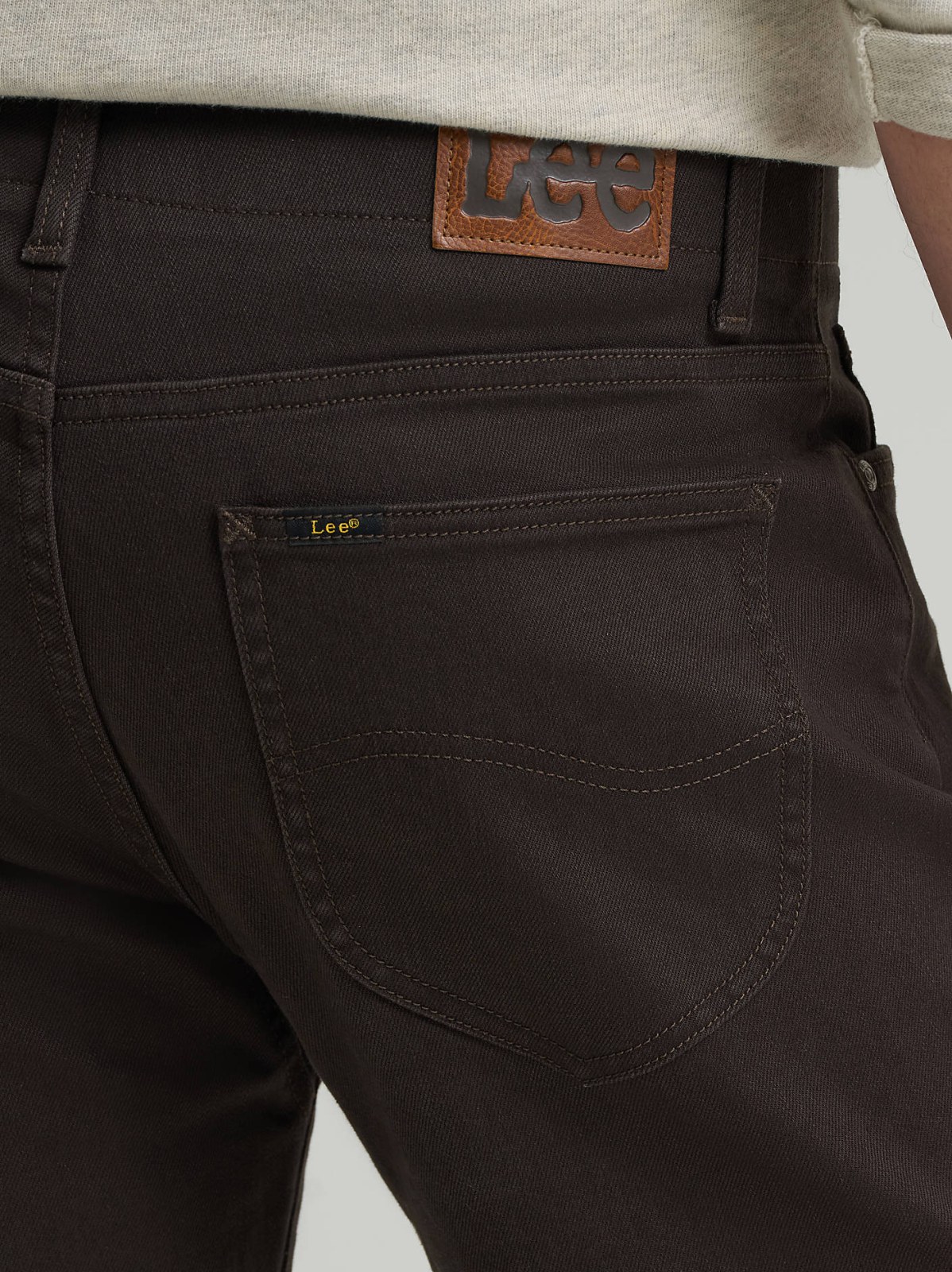 Men's Extreme Motion Straight Fit Tapered Leg Jean - view 5
