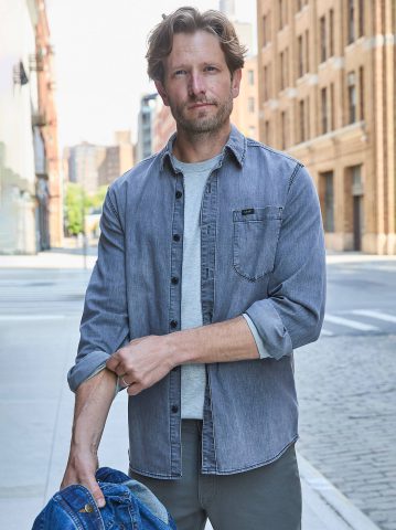 Men's Extreme Motion All Purpose Denim Button Down Shirt Men's Extreme Motion All Purpose Denim Button Down Shirt
