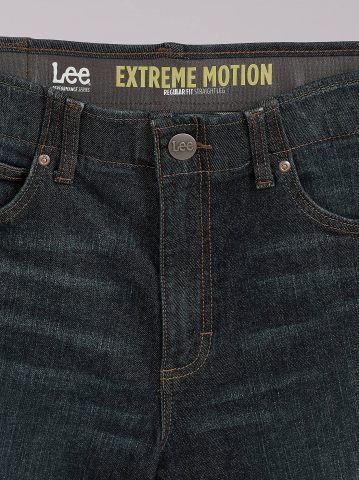 Men's Extreme Motion Regular Fit Straight Leg Jean