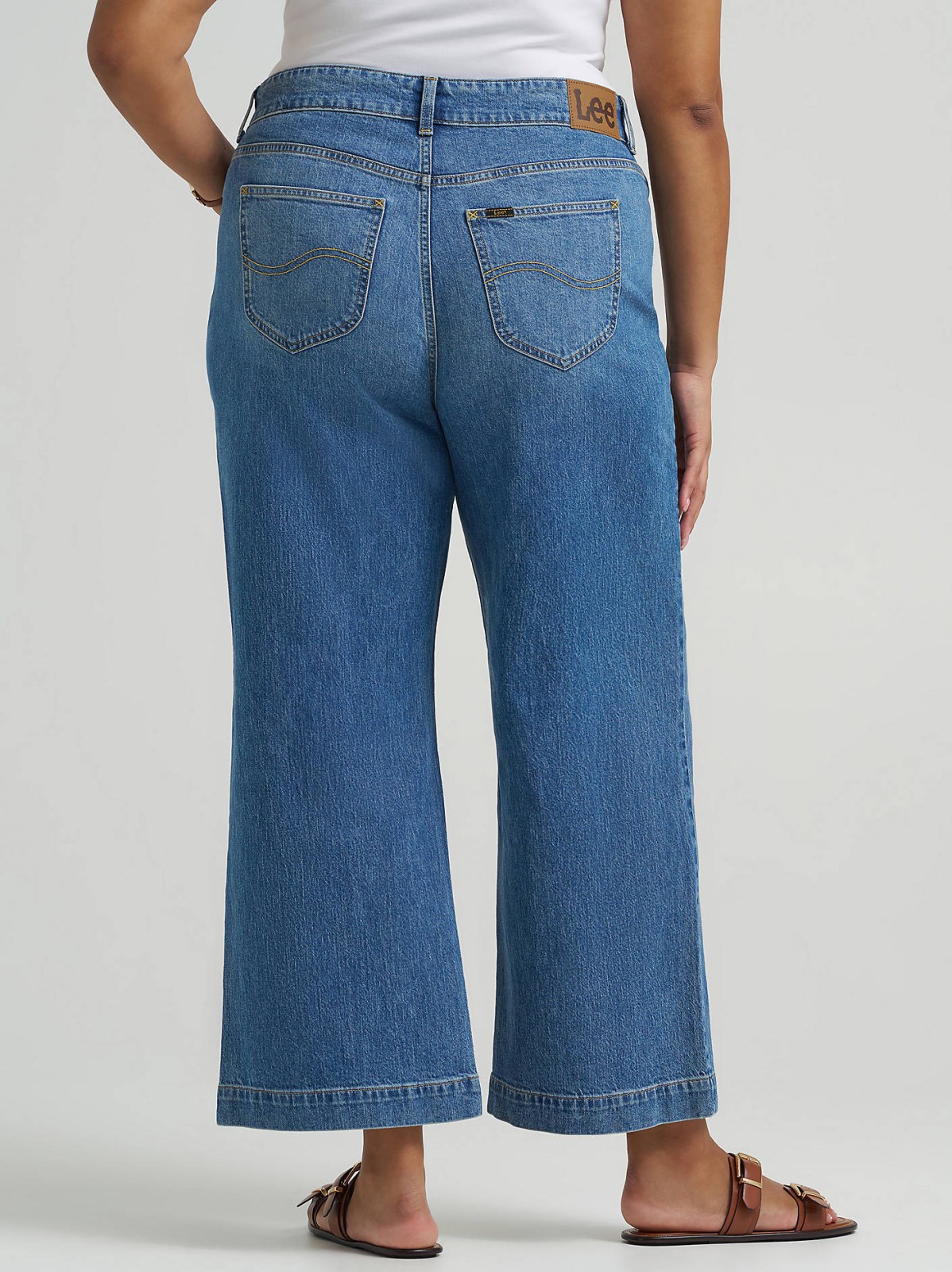 Women's Legendary Wide Leg Crop Jean (Plus) - view 4