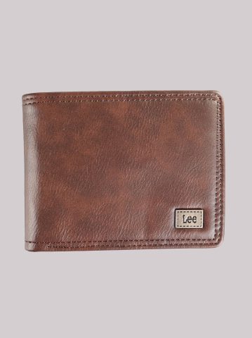 Men's Stitched Metal Logo Pebble Grain Bifold Wallet Men's Stitched Metal Logo Pebble Grain Bifold Wallet