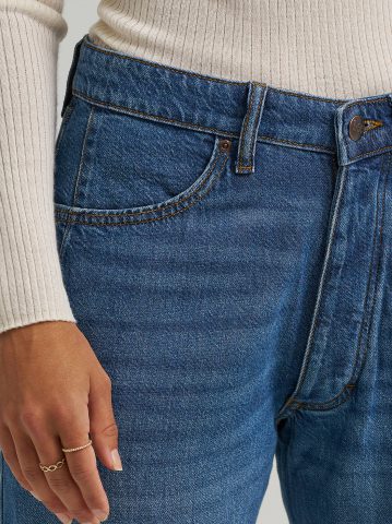 Women's Loose Crop Button-Fly Jean