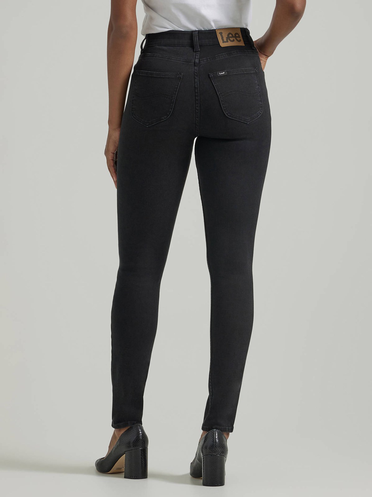 Women's Ultra Lux Comfort with Flex Motion Skinny Leg Jean - view 3