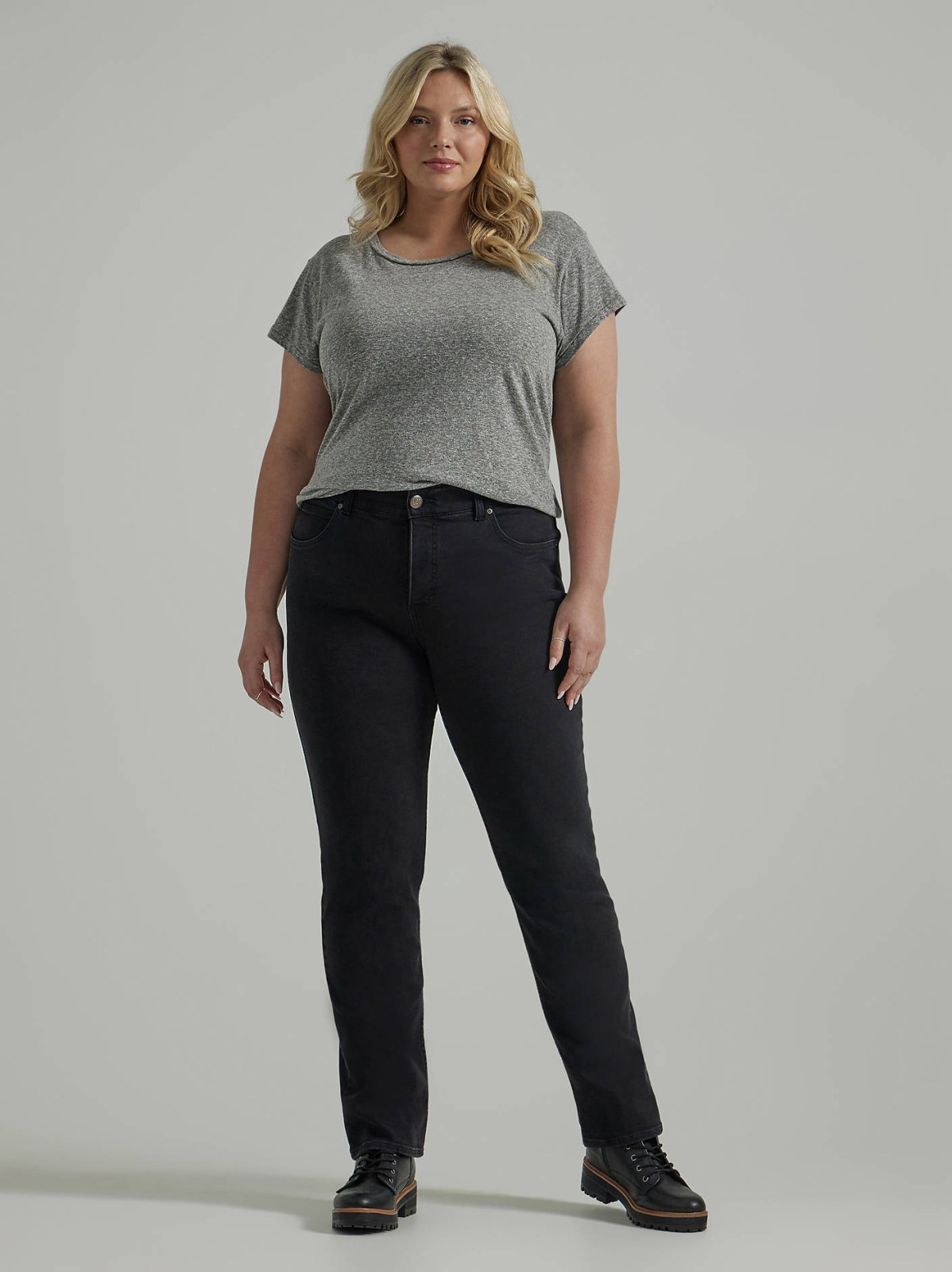 Women's Ultra Lux Comfort with Flex Motion Straight Jean (Plus)