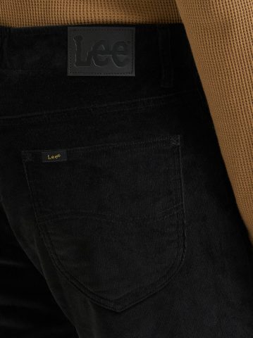 Men's Extreme Motion Corduroy Straight Taper Pant