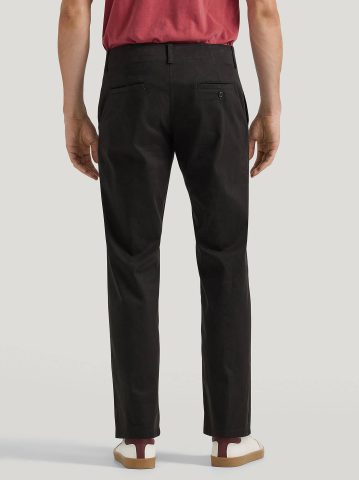 Men's Extreme Motion Flat Front Khaki Pant