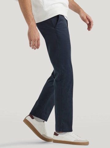 Men's Extreme Motion Slim Fit Khaki Pant