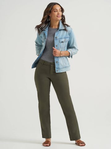 Women's Wrinkle Free Relaxed Fit Straight Leg Pant