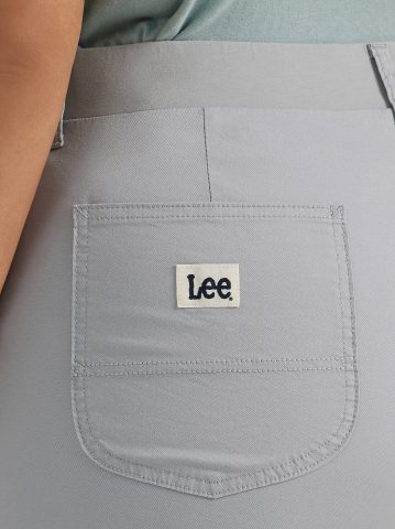 Women's Ultra Lux Comfort with Flex-To-Go Relaxed Fit Utility Bermuda (Plus)