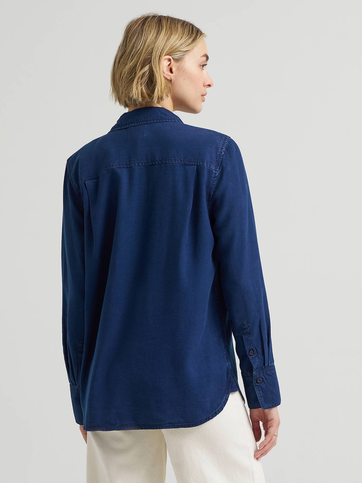 Women's Classic Pocketless Button Down Shirt - view 4