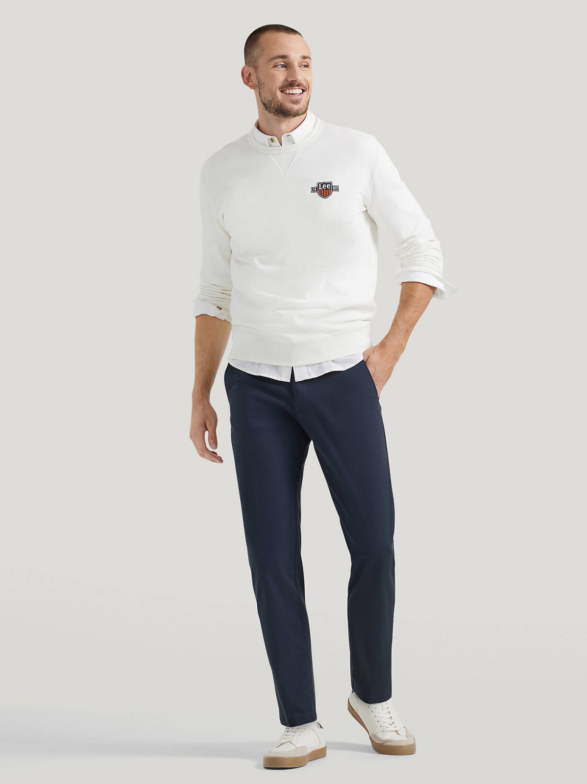 Men's Extreme Motion Slim Fit Khaki Pant