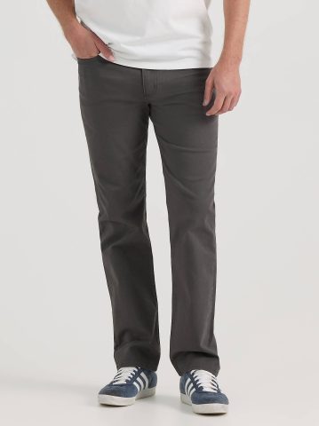 Men's Extreme Motion Regular Straight Twill Jean