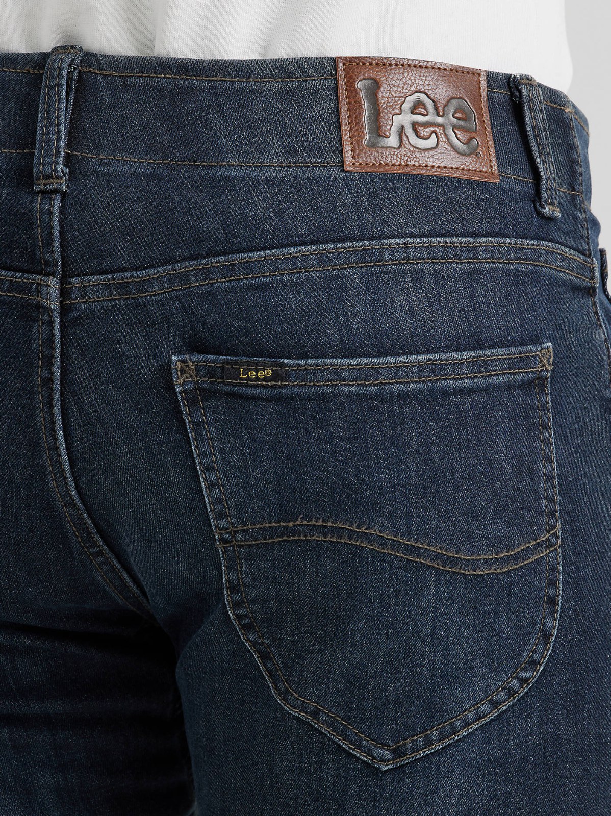 Men's Extreme Motion MVP Slim Fit Tapered Jean - view 5