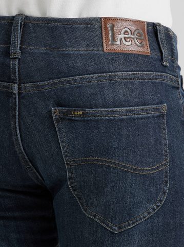Men's Extreme Motion MVP Slim Fit Tapered Jean