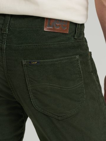 Men's Extreme Motion Corduroy Straight Taper Pant