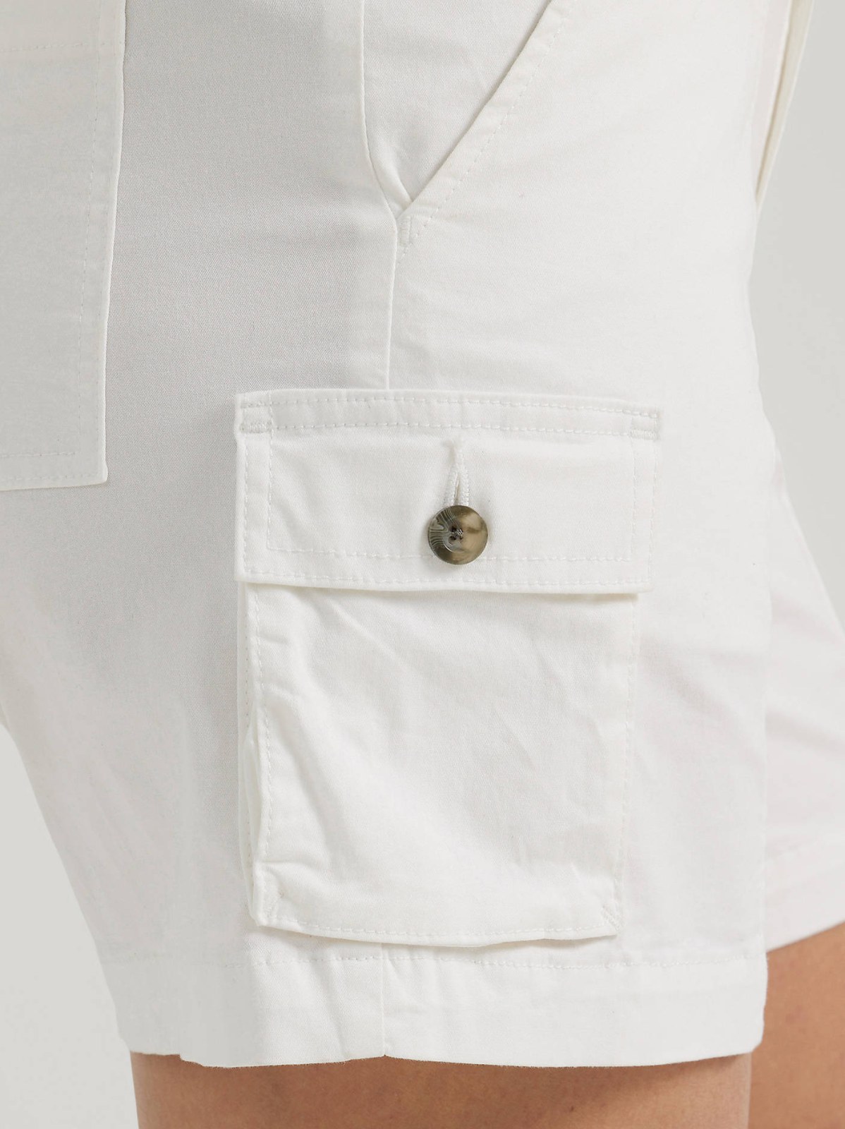 Women's Ultra Lux Comfort with Flex-to-Go Relaxed Fit Cargo Short - view 6
