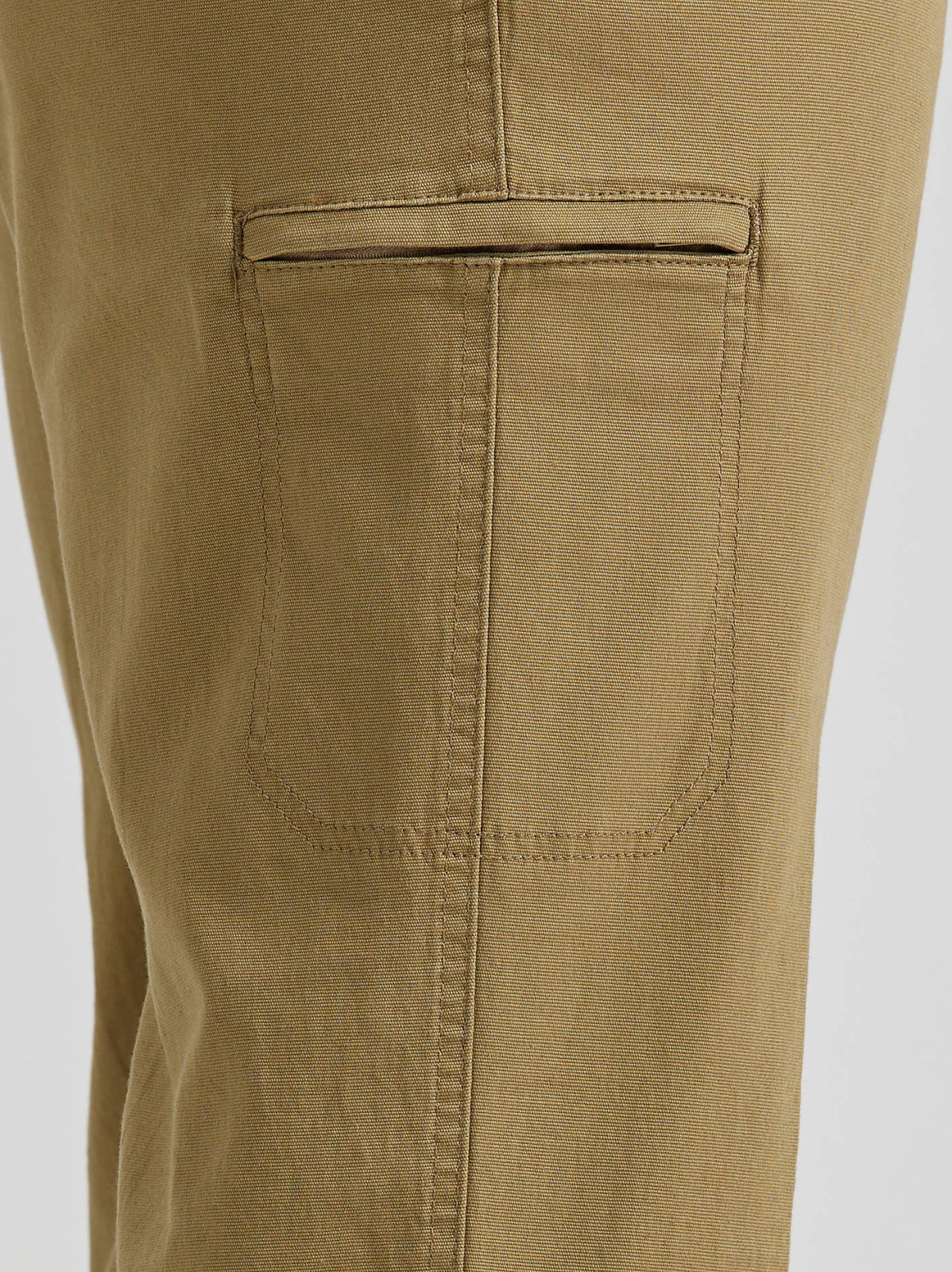 Men's Extreme Motion Straight Fit Cargo Pant (Big & Tall) - view 6