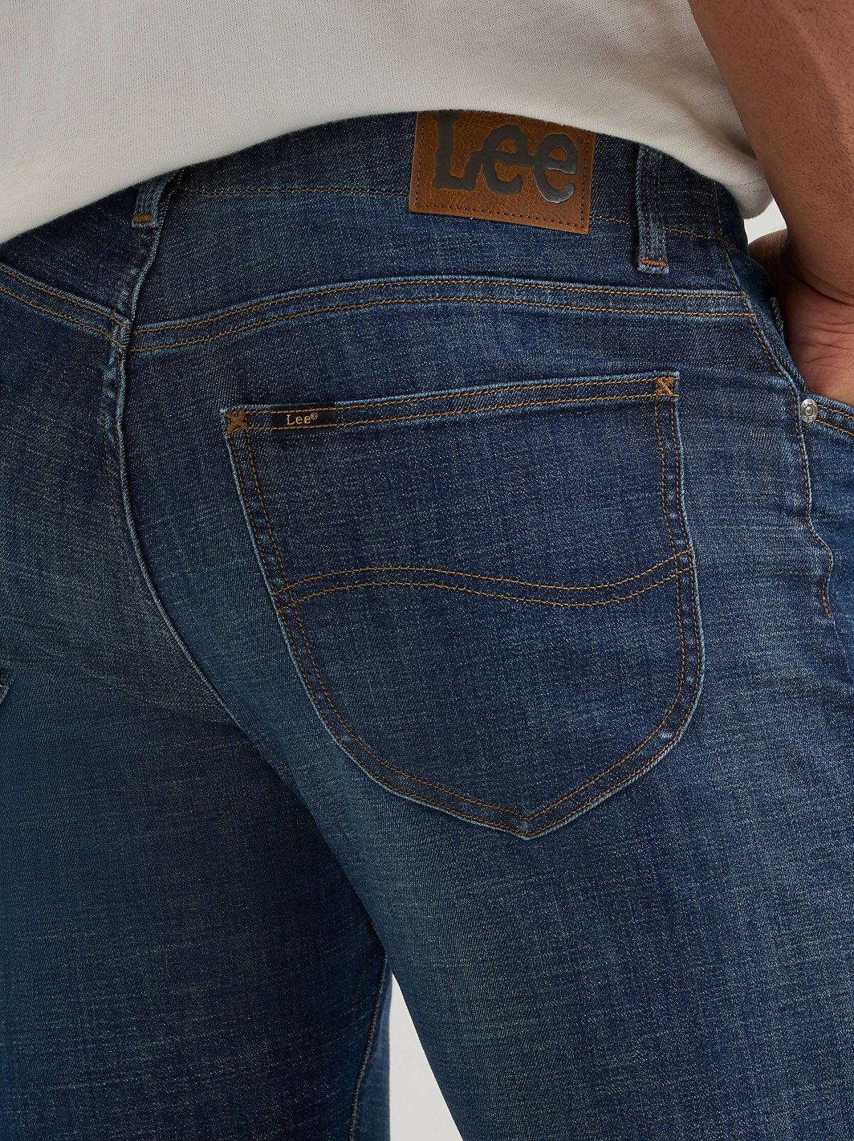 Men's Extreme Motion MVP Athletic Tapered Leg Jean - view 5