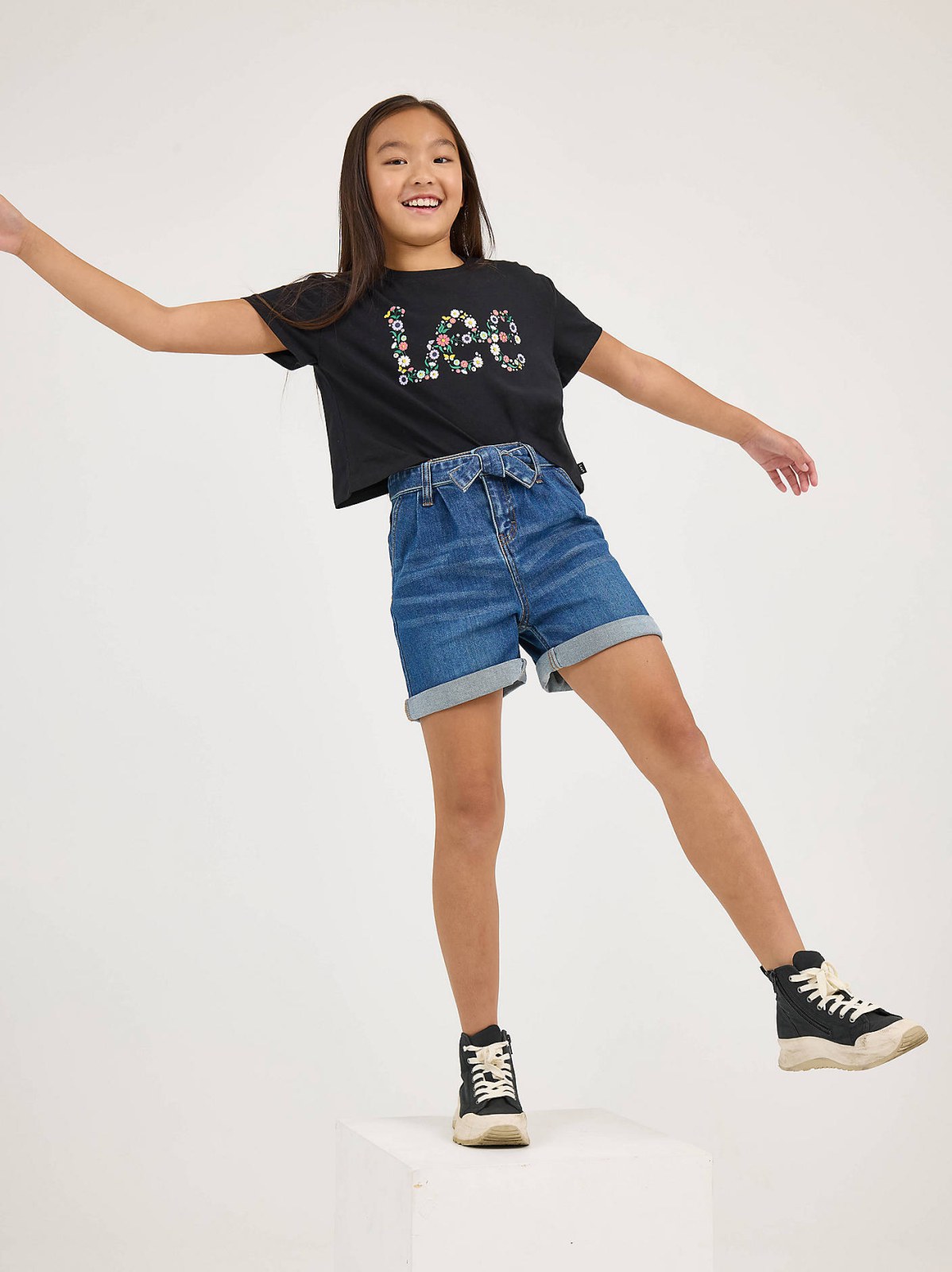 Girl's Belted Pleated Denim Short - view 7