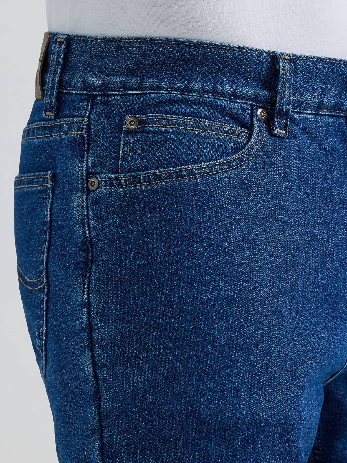 Men's Legendary Relaxed Fit Flannel and Fleece Lined Jean - view 7