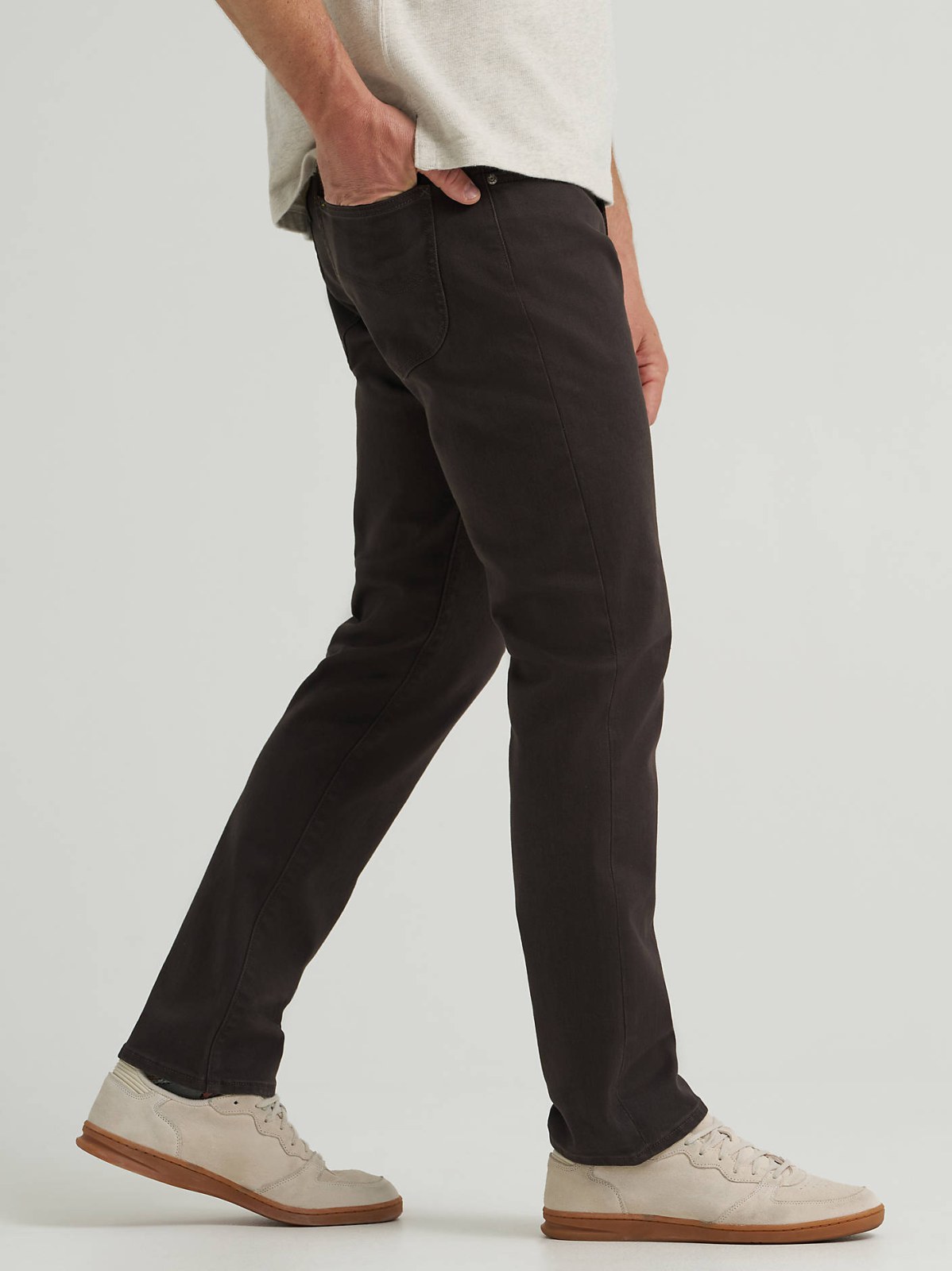 Men's Extreme Motion Straight Fit Tapered Leg Jean - view 4