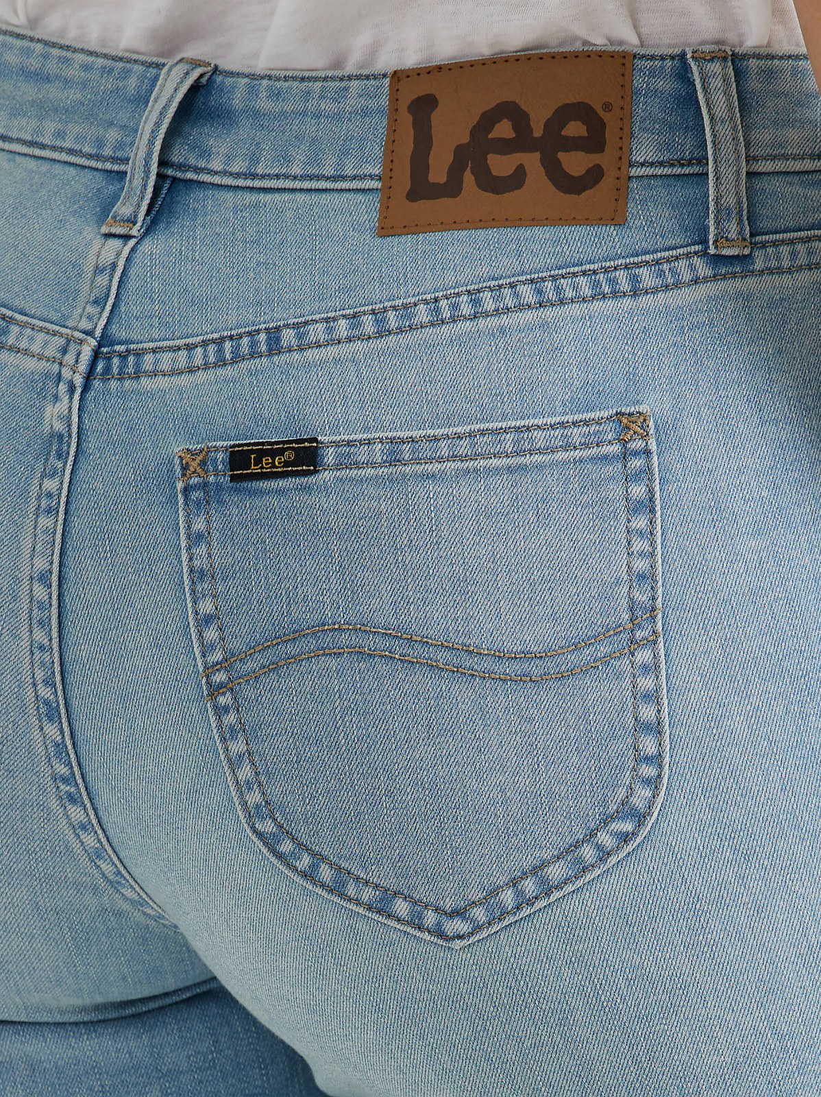 Women's Legendary Denim Bermuda Short - view 5