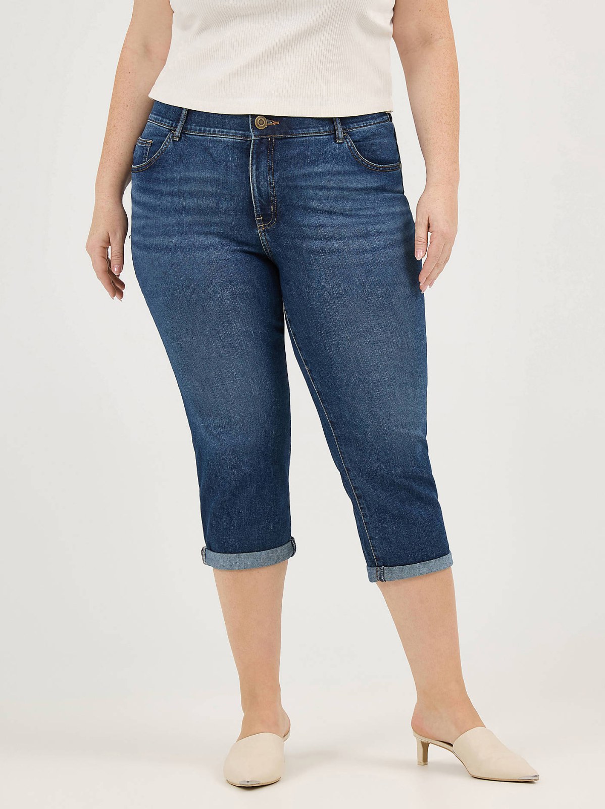 Women's Ultra Lux Comfort with Flex Motion Capri (Plus) - view 2