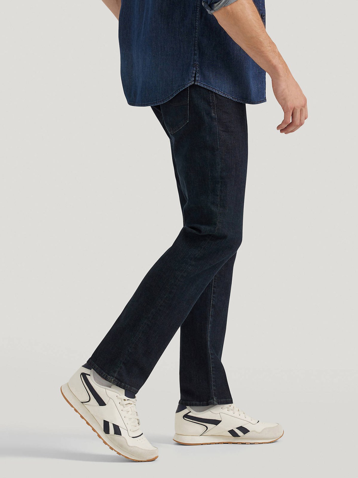 Men's Extreme Motion Athletic Tapered Leg Jean - view 4