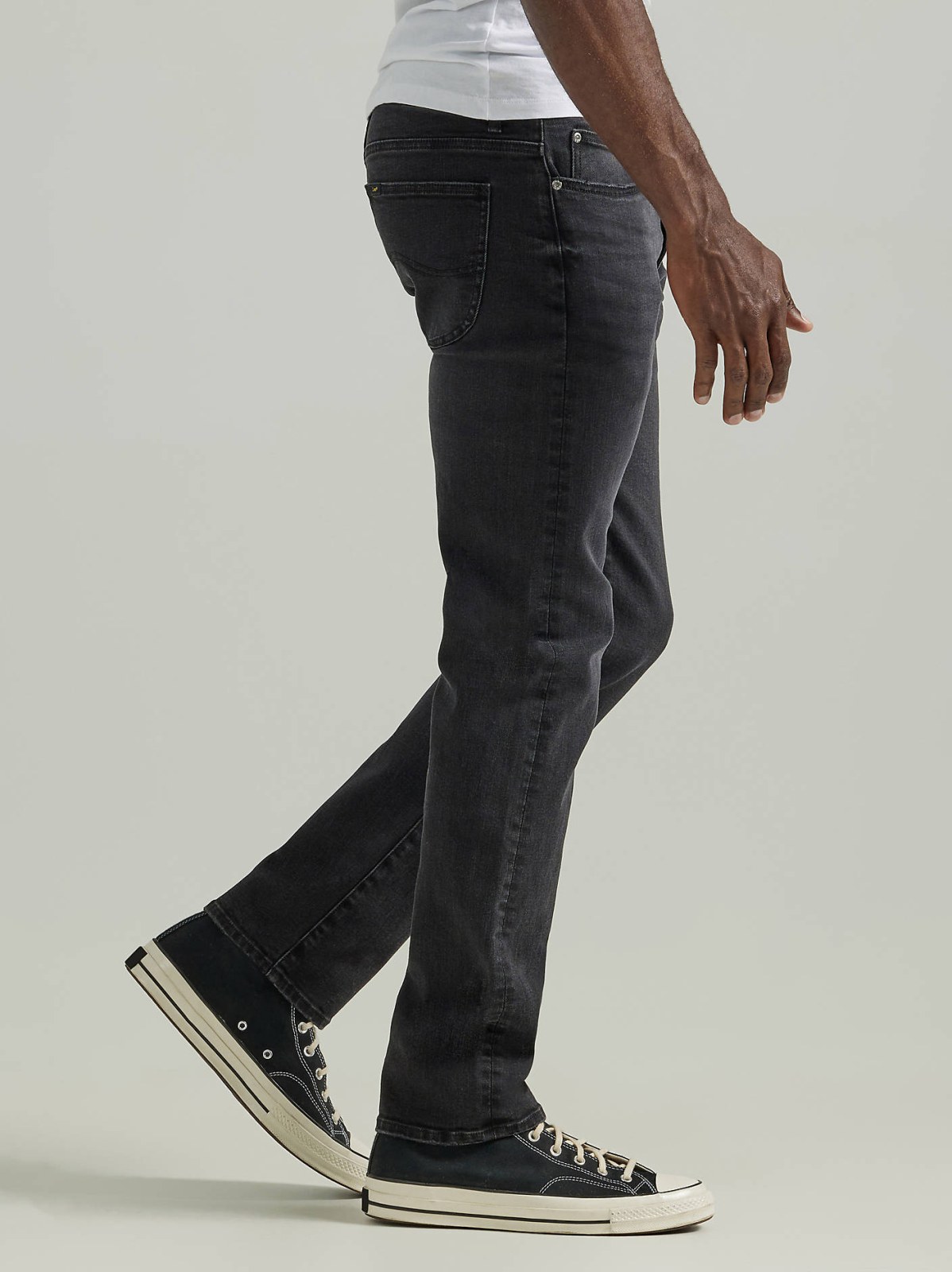 Men's Extreme Motion MVP Slim Straight Jean - view 4