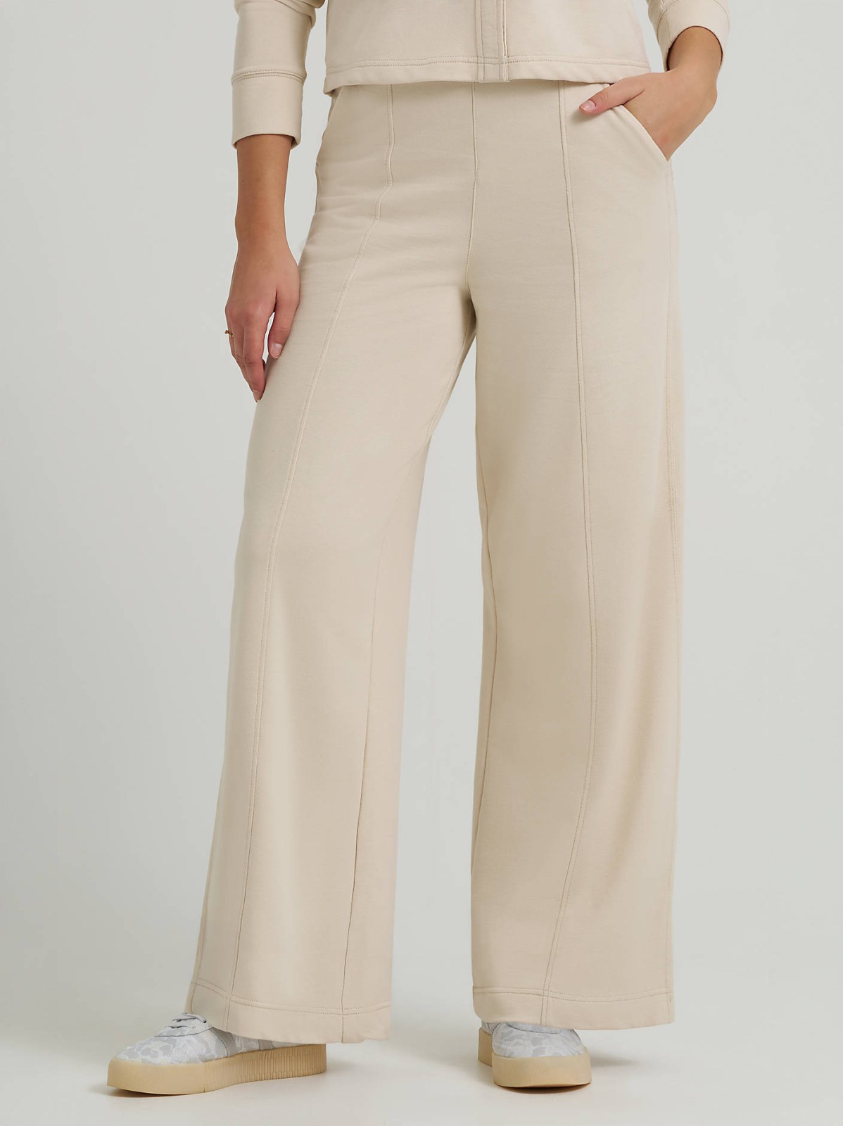 Women's Wide Leg Pull On Knit Pant - view 2