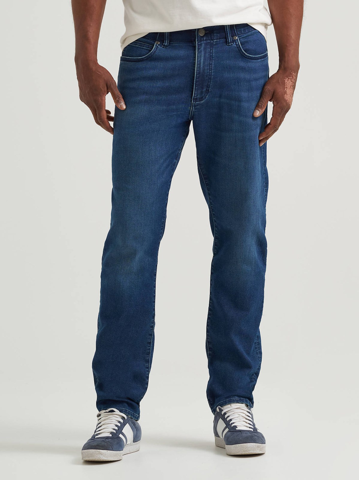 Men's Extreme Motion Single Layer Warming Regular Taper Jean - view 2