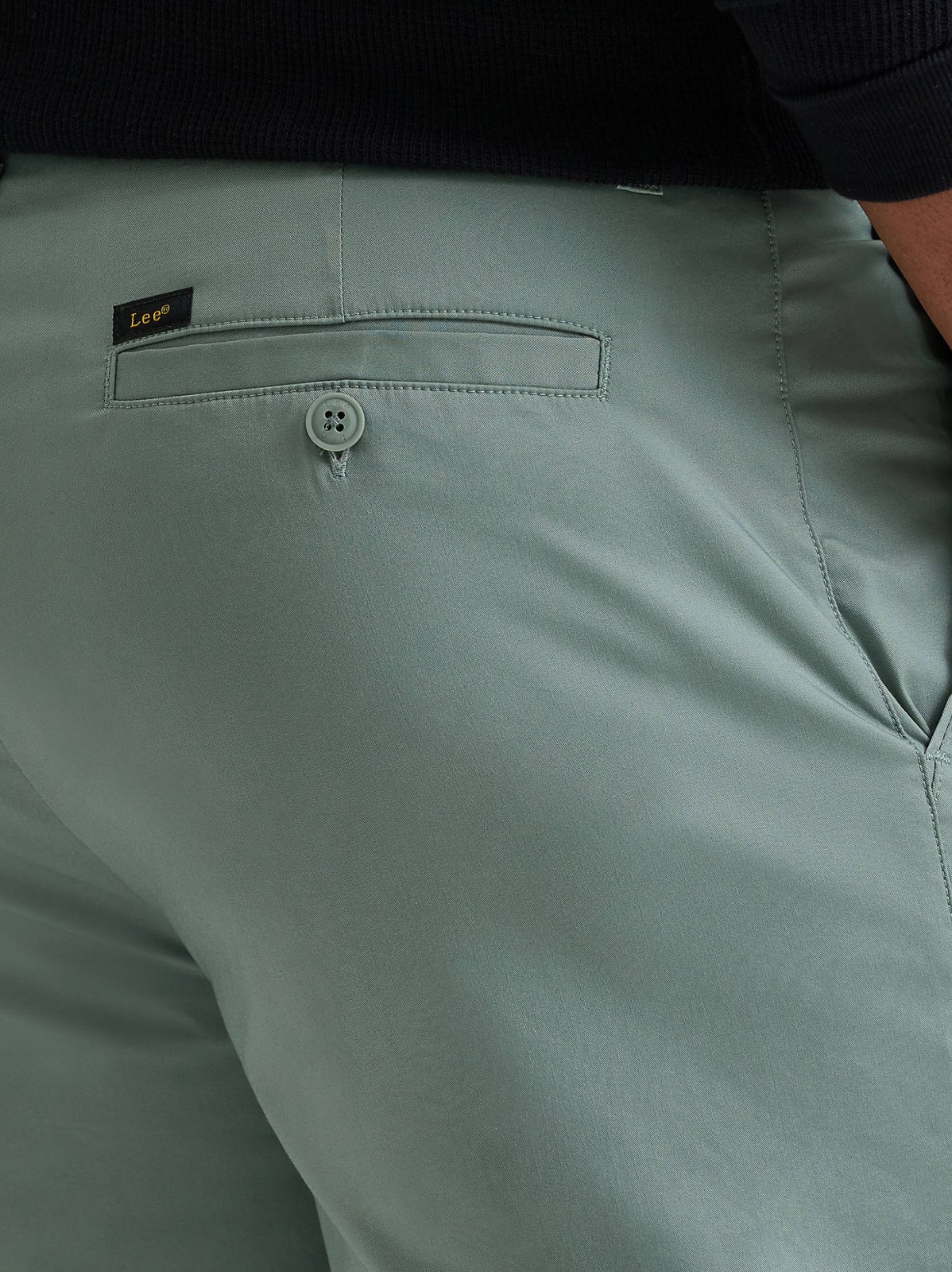 Men's Extreme Motion 7" Flat Front Short - view 5