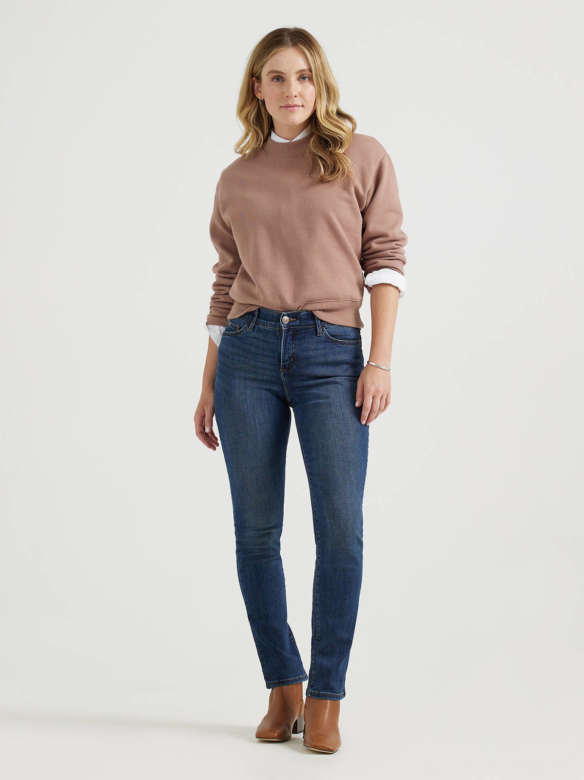 Women's Ultra Lux Comfort with Flex Motion Straight Jean