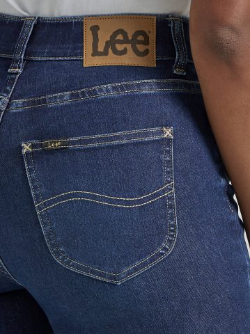 Women's Ultra Lux Comfort with Flex Motion Skinny Leg Jean (Petite)