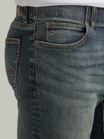 Men's Extreme Motion Regular Fit Straight Leg Jean
