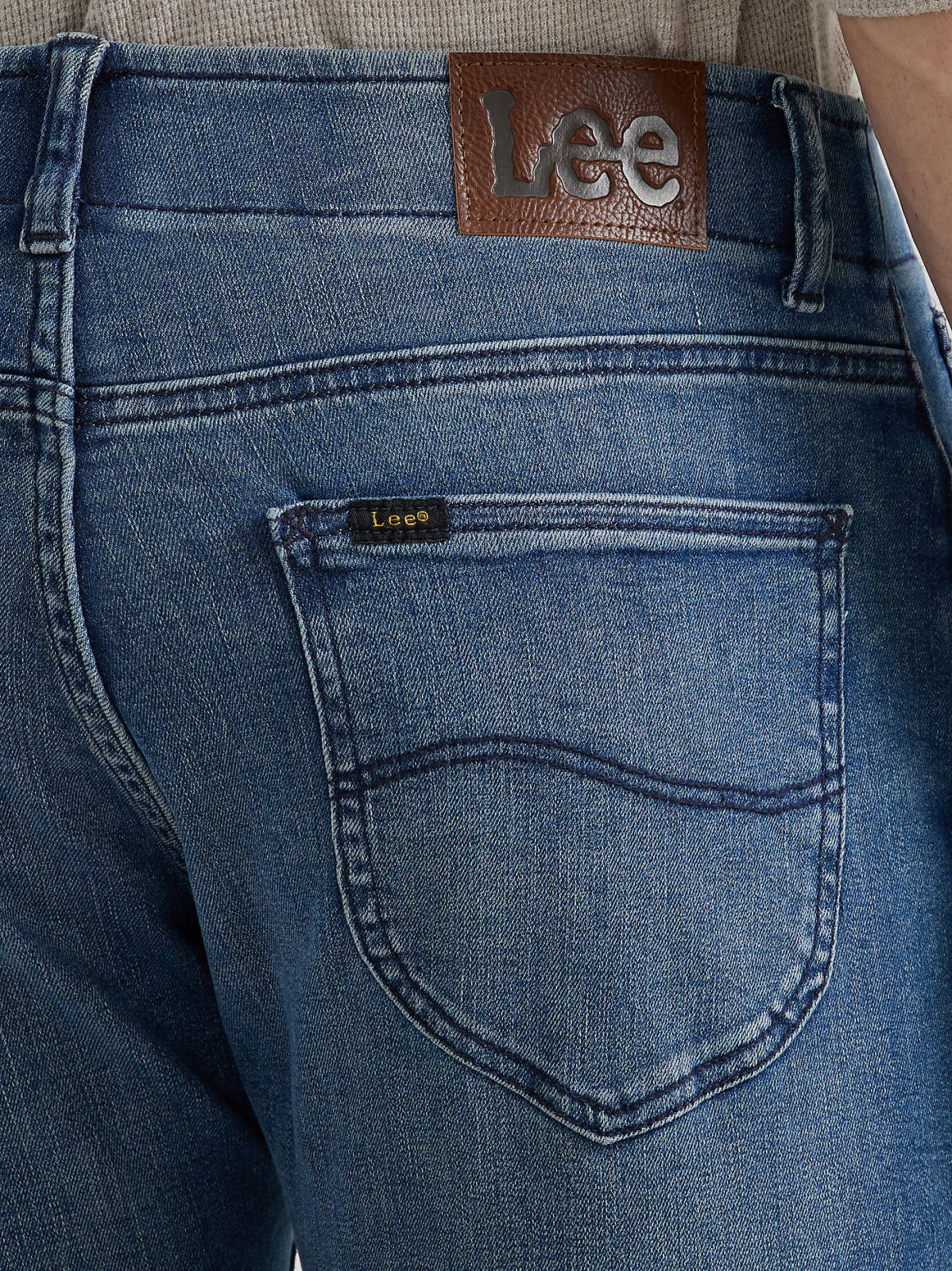Men's Extreme Motion MVP Slim Straight Jean - view 6