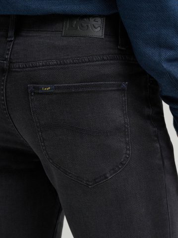 Men's Extreme Motion Slim Bootcut Jean